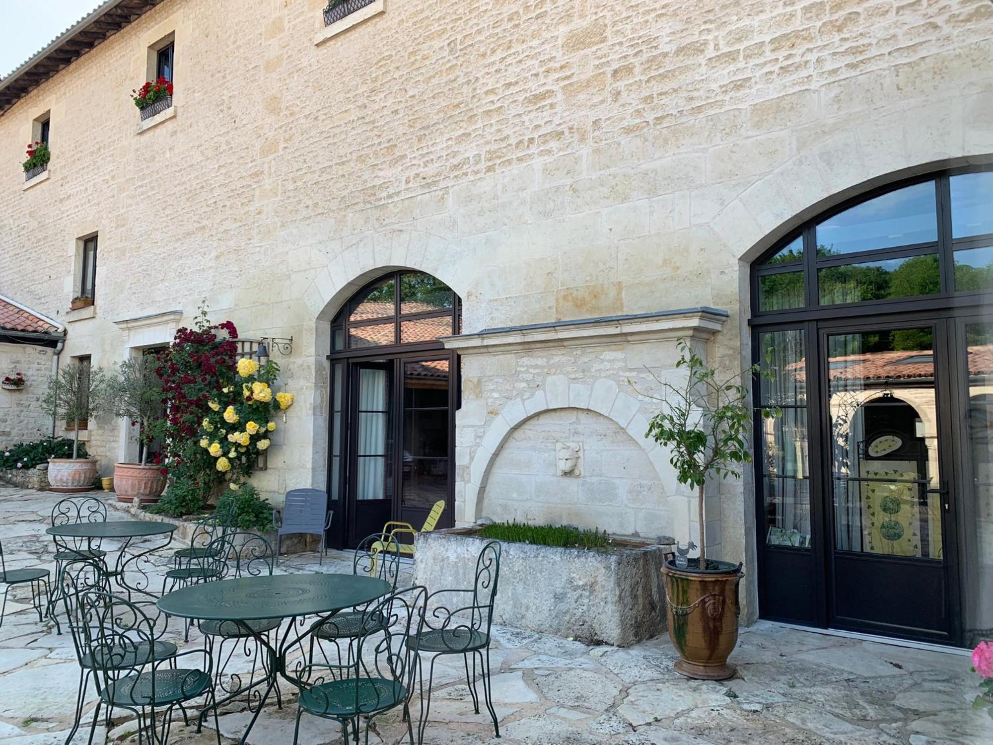 Hotel Logis De La Roche - Niort - Chauray Exterior foto